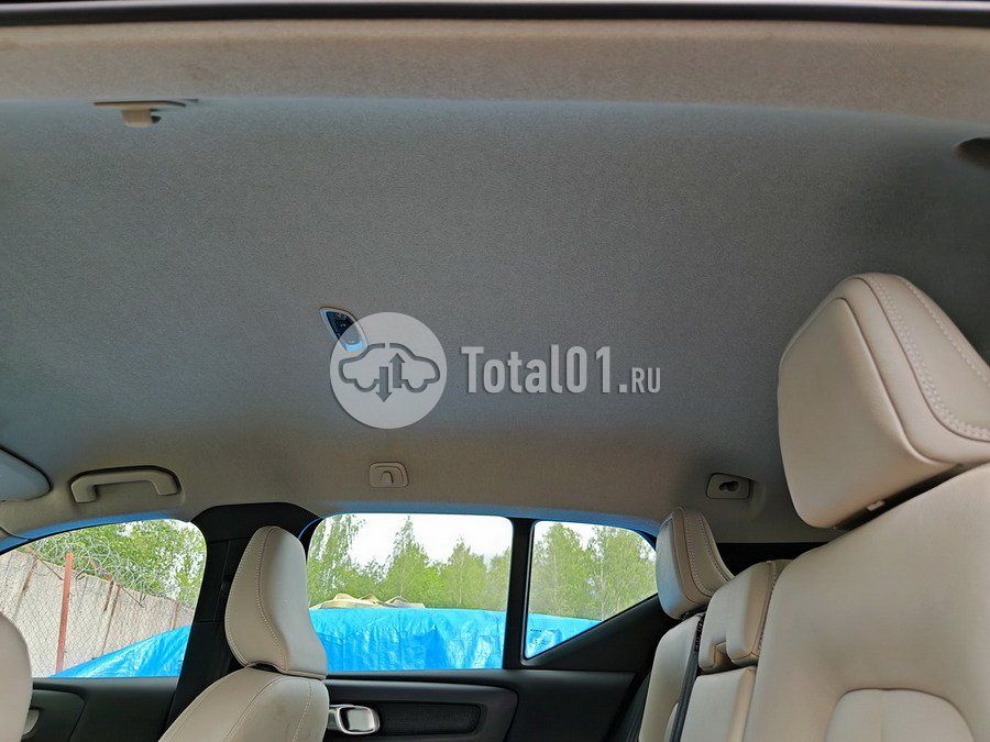 Фото Volvo XC40 100