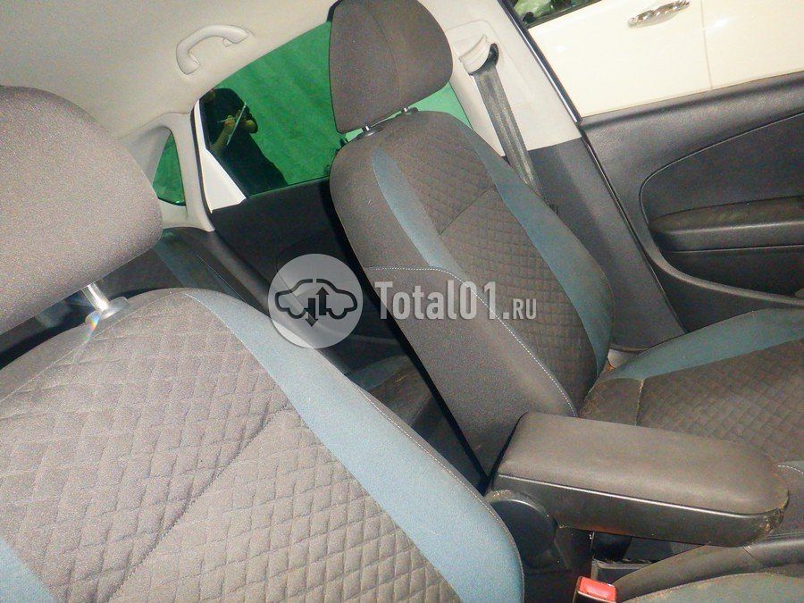 Фото Volkswagen Polo 26