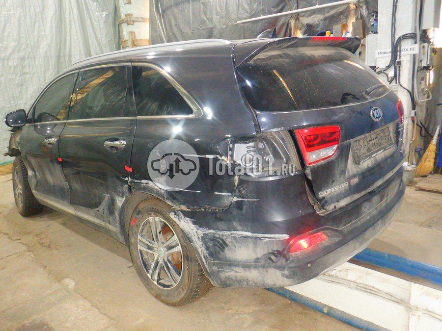 Фото KIA Sorento 16