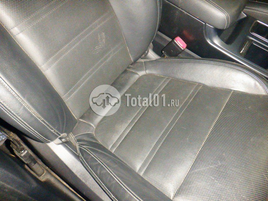 Фото KIA Sorento 32