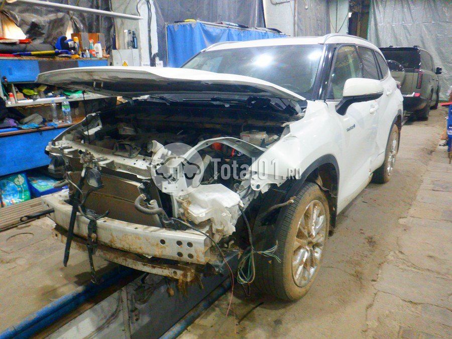 Фото Toyota Highlander 8