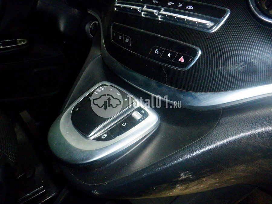 Фото Mercedes-Benz V-класс 32