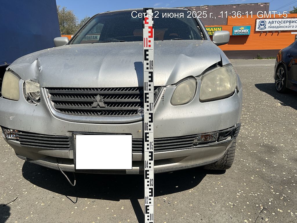 Фото Mitsubishi Airtrek 10