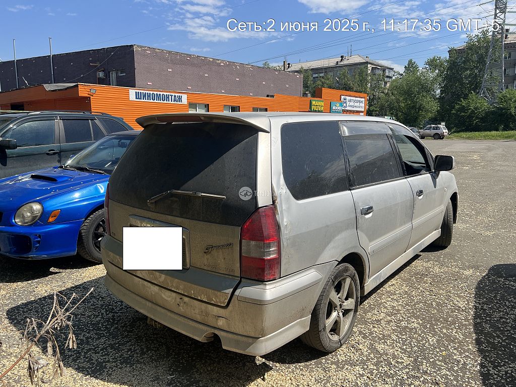 Фото Mitsubishi Chariot Grandis 6