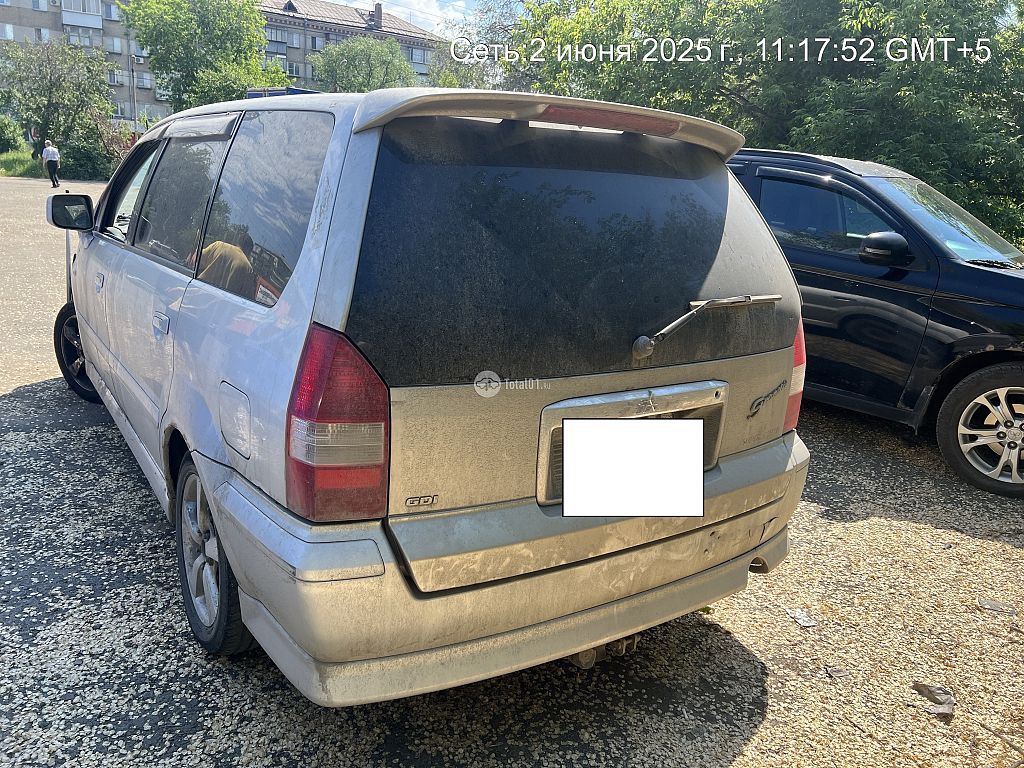 Фото Mitsubishi Chariot Grandis 8
