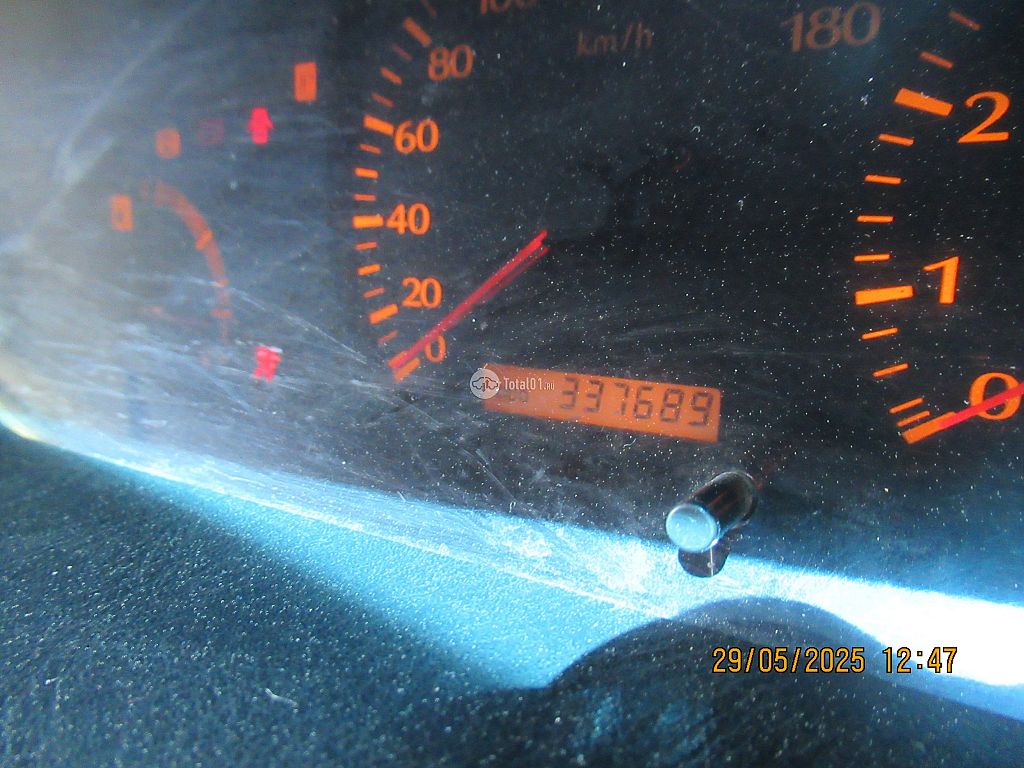Фото Nissan Gloria 14