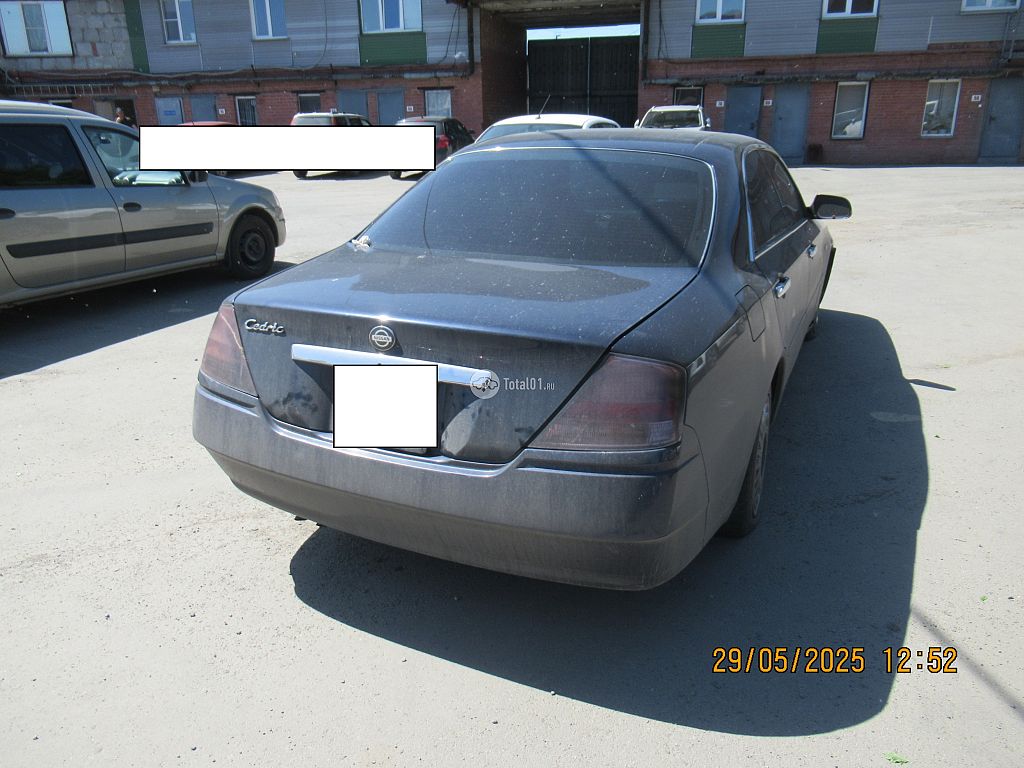 Фото Nissan Gloria 8