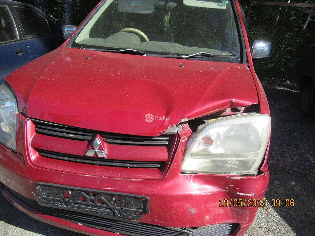 Фото Mitsubishi Dion 20