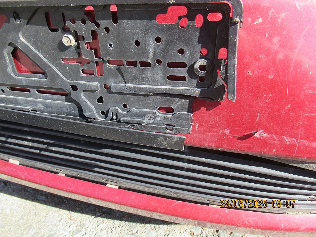 Фото Mitsubishi Dion 52