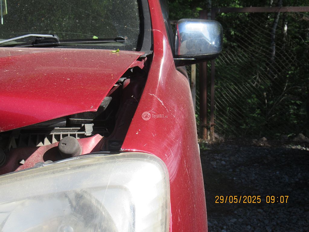 Фото Mitsubishi Dion 76
