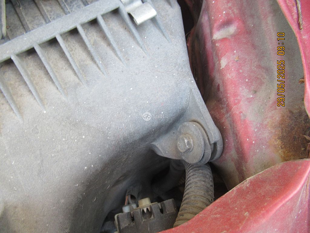 Фото Mitsubishi Dion 144