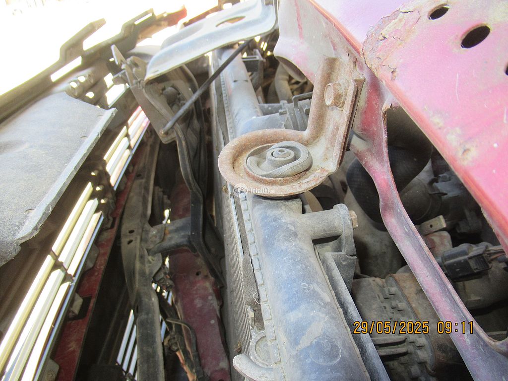 Фото Mitsubishi Dion 162