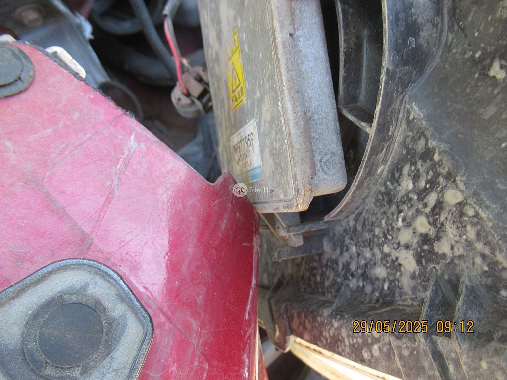 Фото Mitsubishi Dion 184