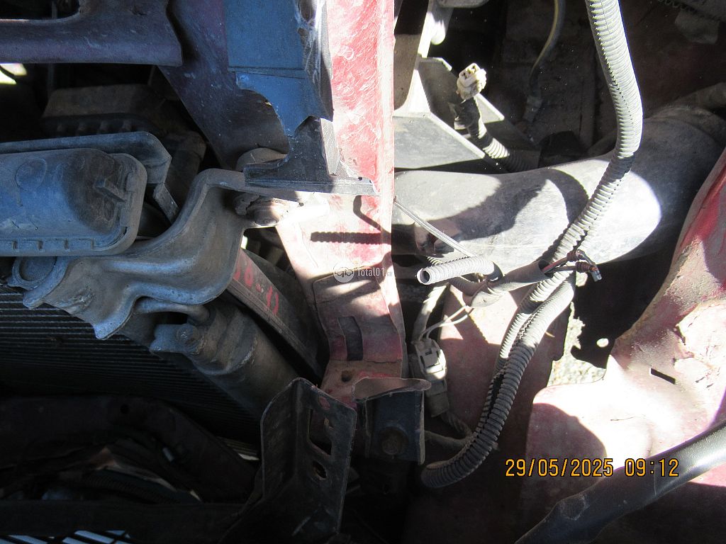 Фото Mitsubishi Dion 192