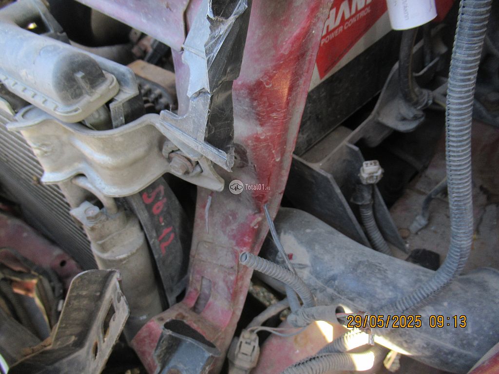 Фото Mitsubishi Dion 210