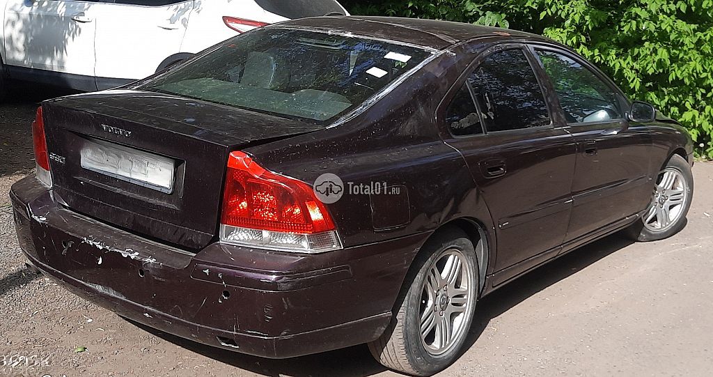 Фото Volvo S60 4