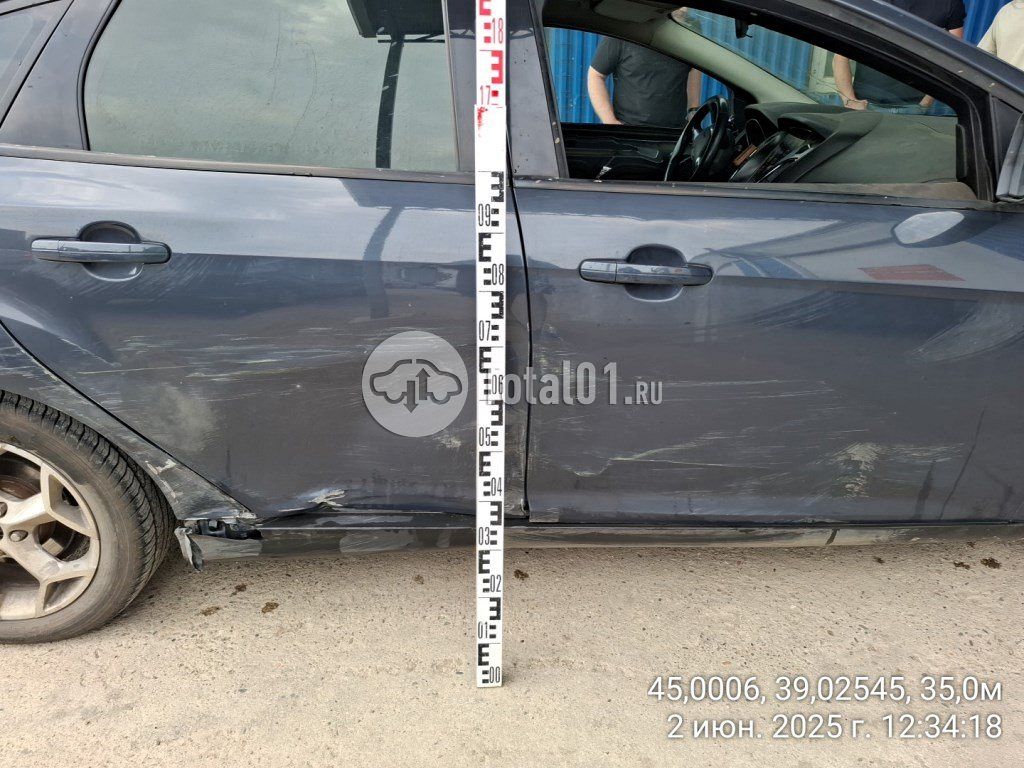 Фото Ford Focus 16
