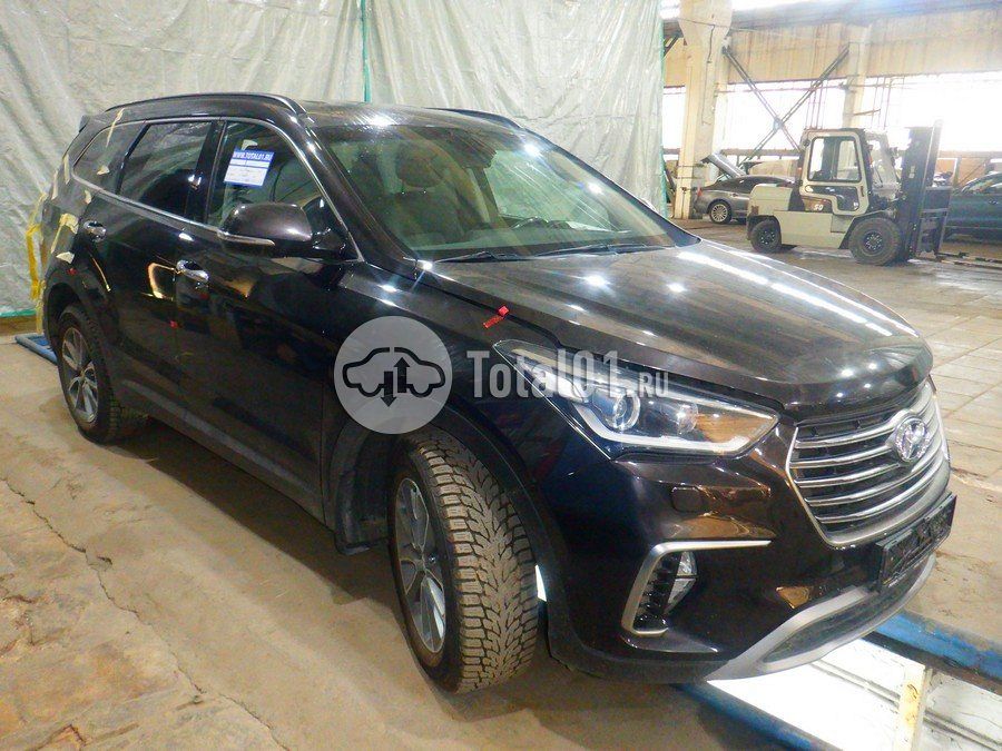 Фото Hyundai Santa Fe 10