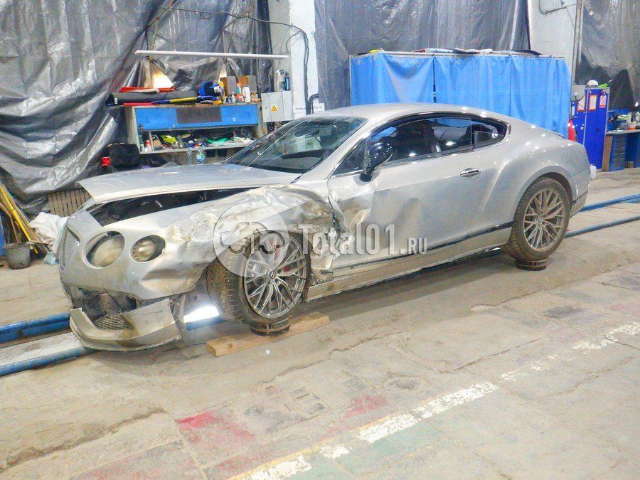 Фото Bentley Continental 8