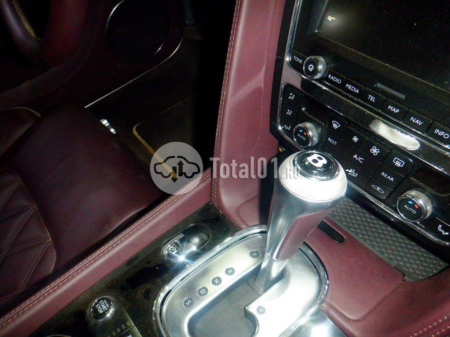 Фото Bentley Continental 70