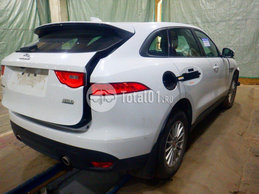 Фото Jaguar F-Pace 16