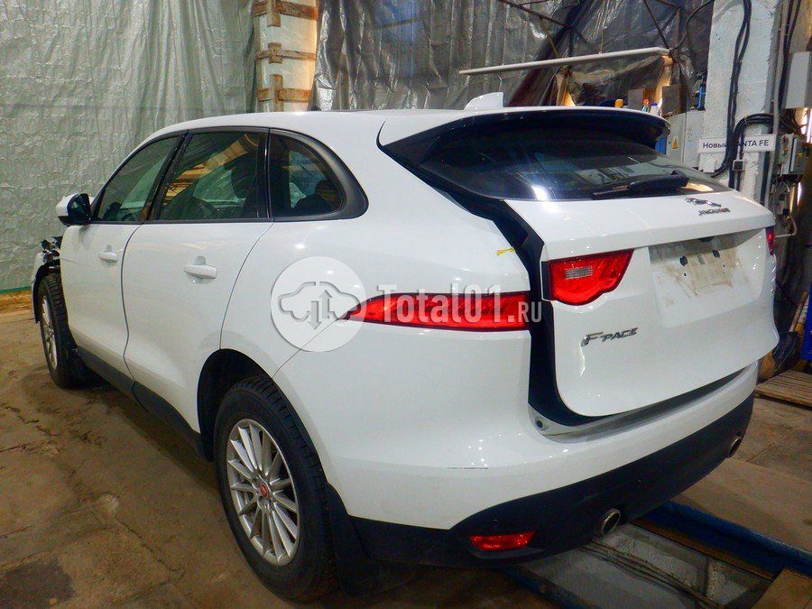 Фото Jaguar F-Pace 18