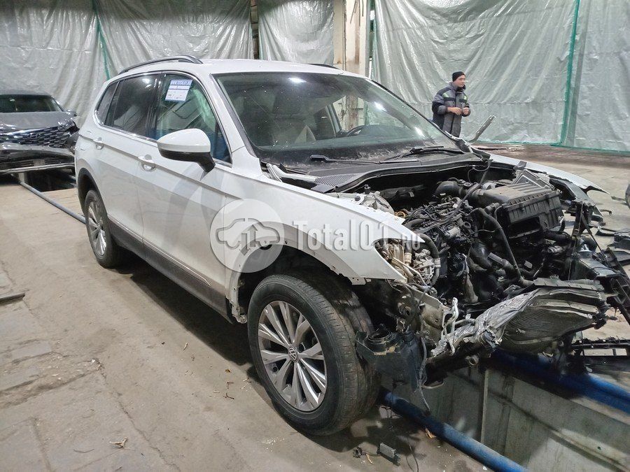 Фото Volkswagen Tiguan 6