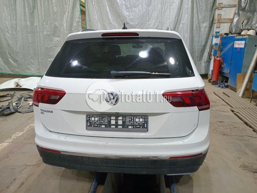 Фото Volkswagen Tiguan 14