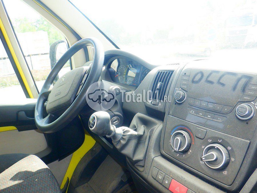 Фото Peugeot Boxer 52