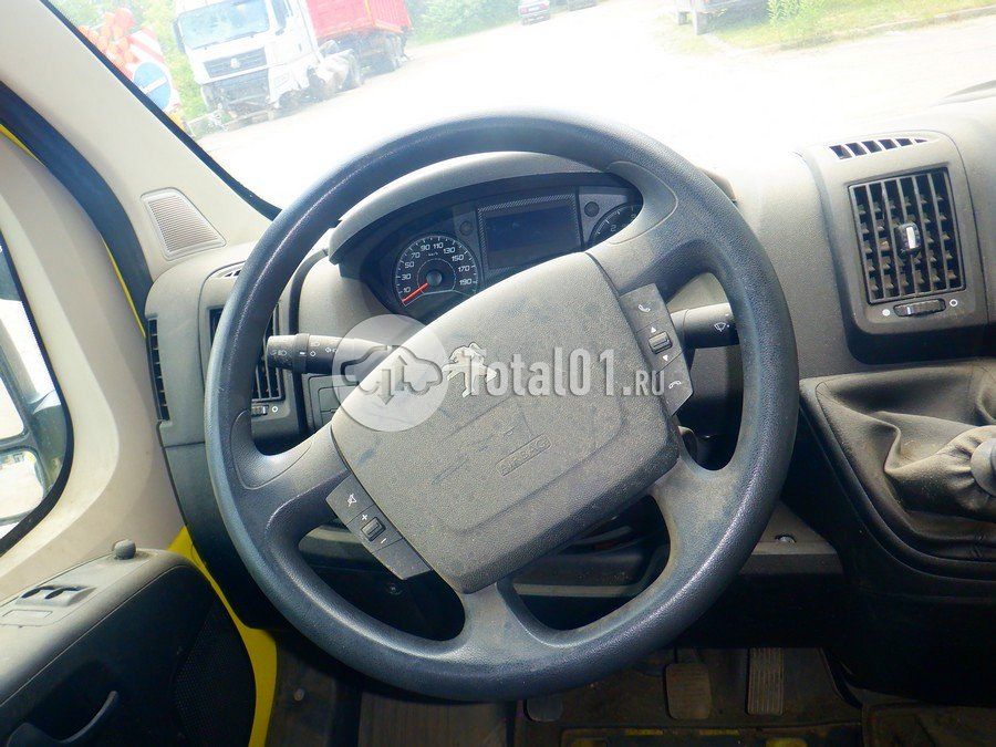 Фото Peugeot Boxer 192