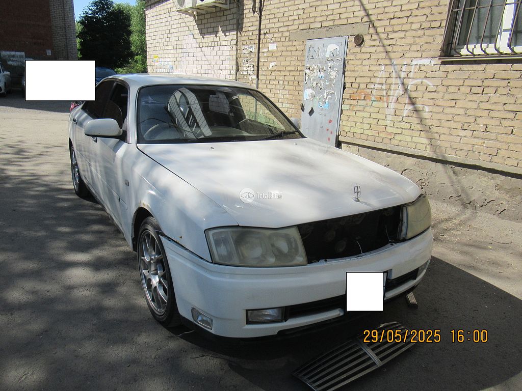 Фото Nissan Cedric 4