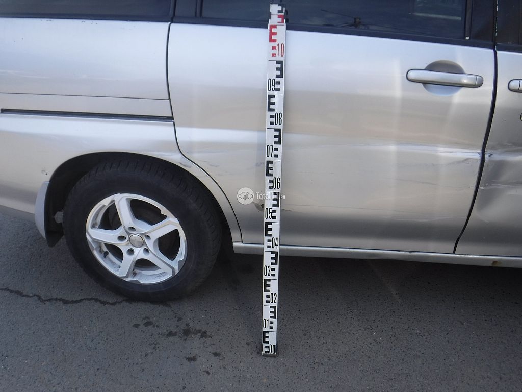 Фото Nissan Liberty 24