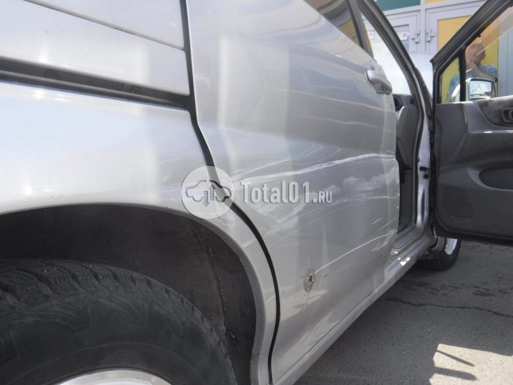 Фото Nissan Liberty 50