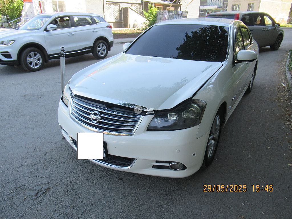 Фото Nissan Fuga 4