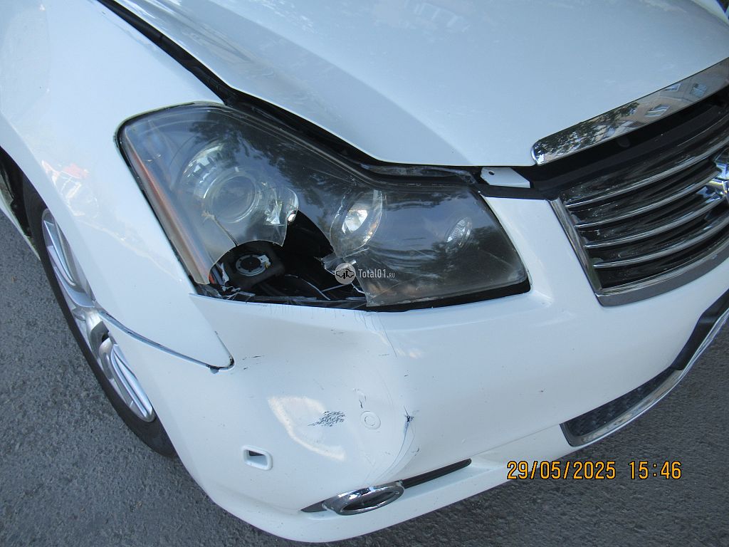 Фото Nissan Fuga 18