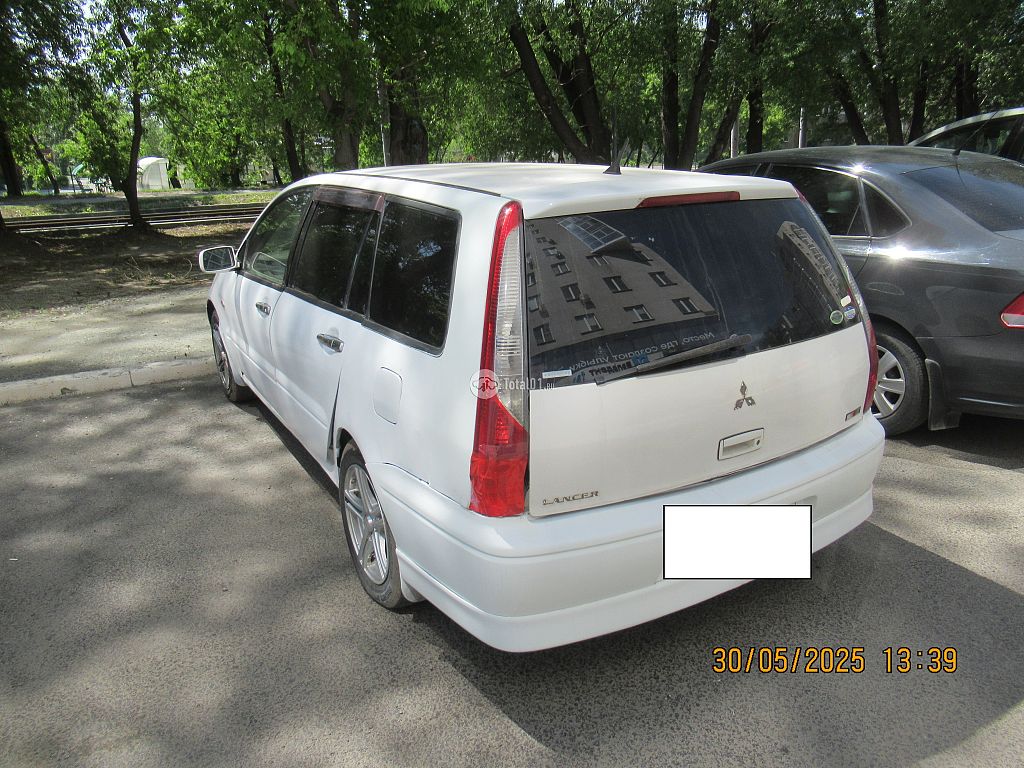 Фото Mitsubishi Lancer Cedia 4