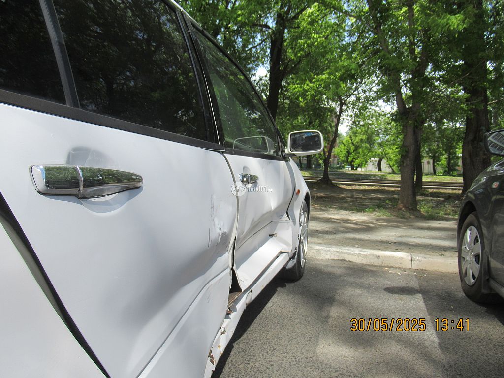 Фото Mitsubishi Lancer Cedia 76