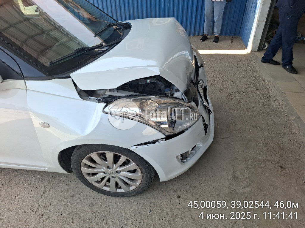 Фото Suzuki Swift 16