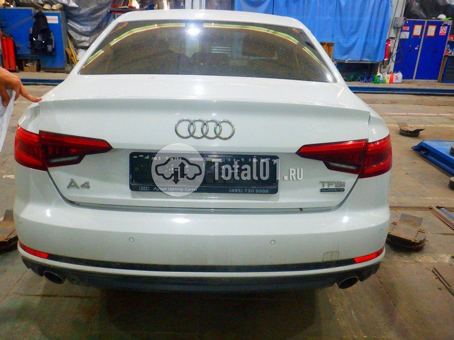 Фото Audi A4 14