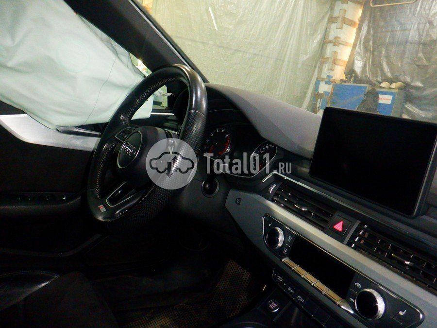 Фото Audi A4 38