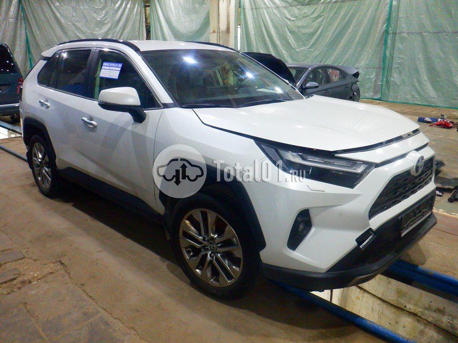 Фото Toyota RAV4 12