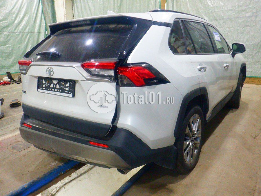 Фото Toyota RAV4 16
