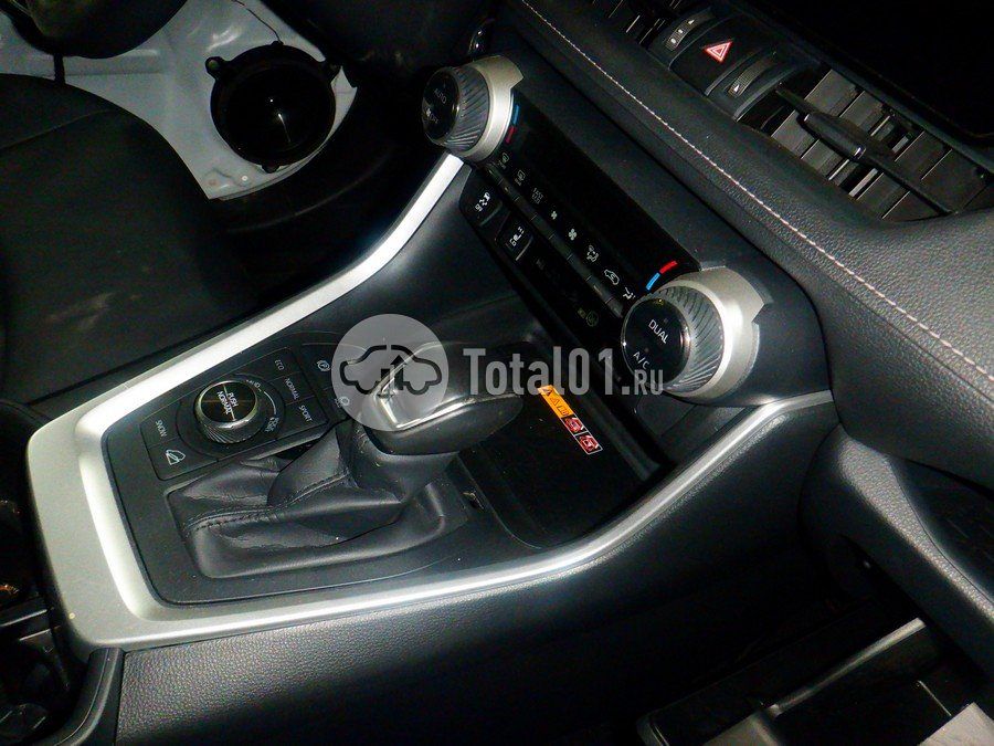 Фото Toyota RAV4 32