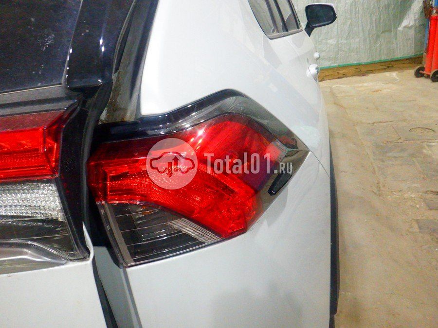 Фото Toyota RAV4 130