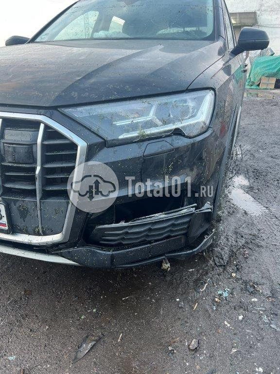 Фото Audi Q7 12