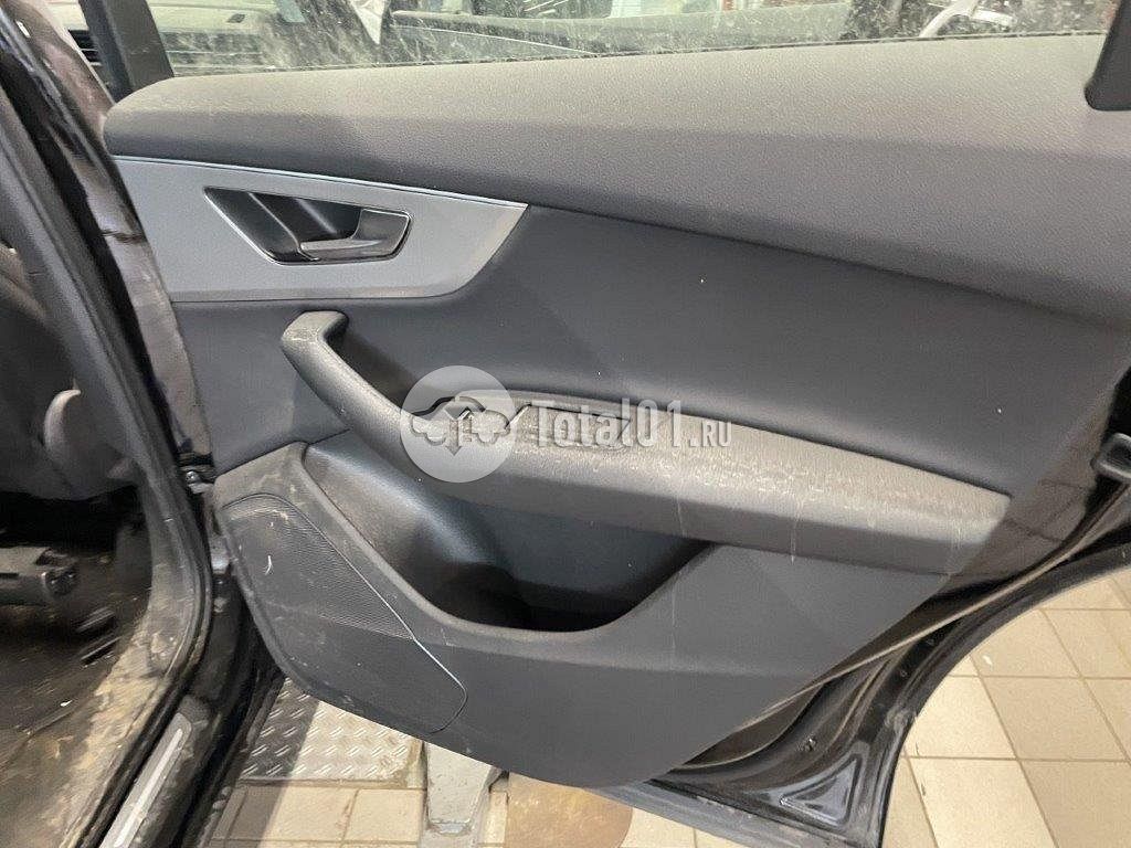 Фото Audi Q7 130