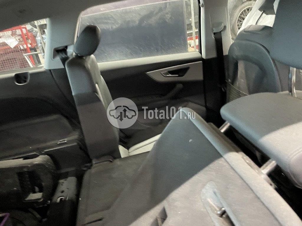 Фото Audi Q7 140