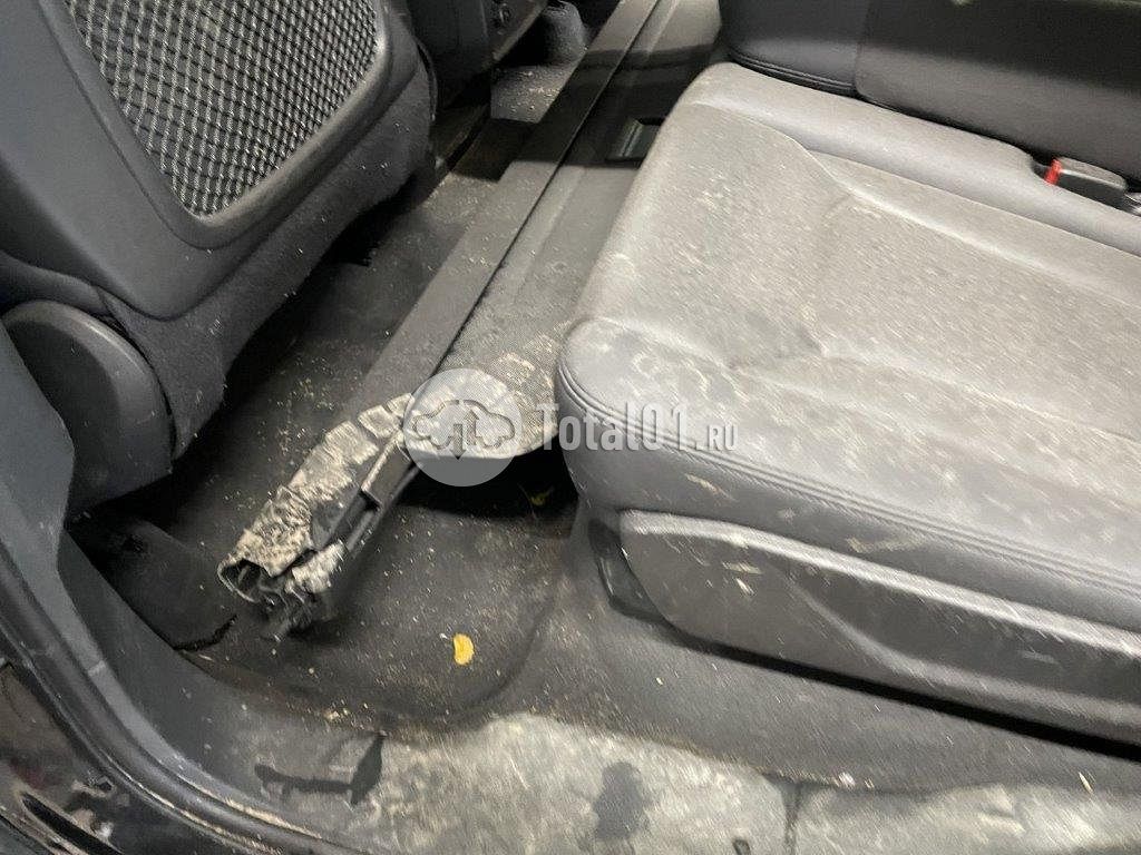 Фото Audi Q7 150