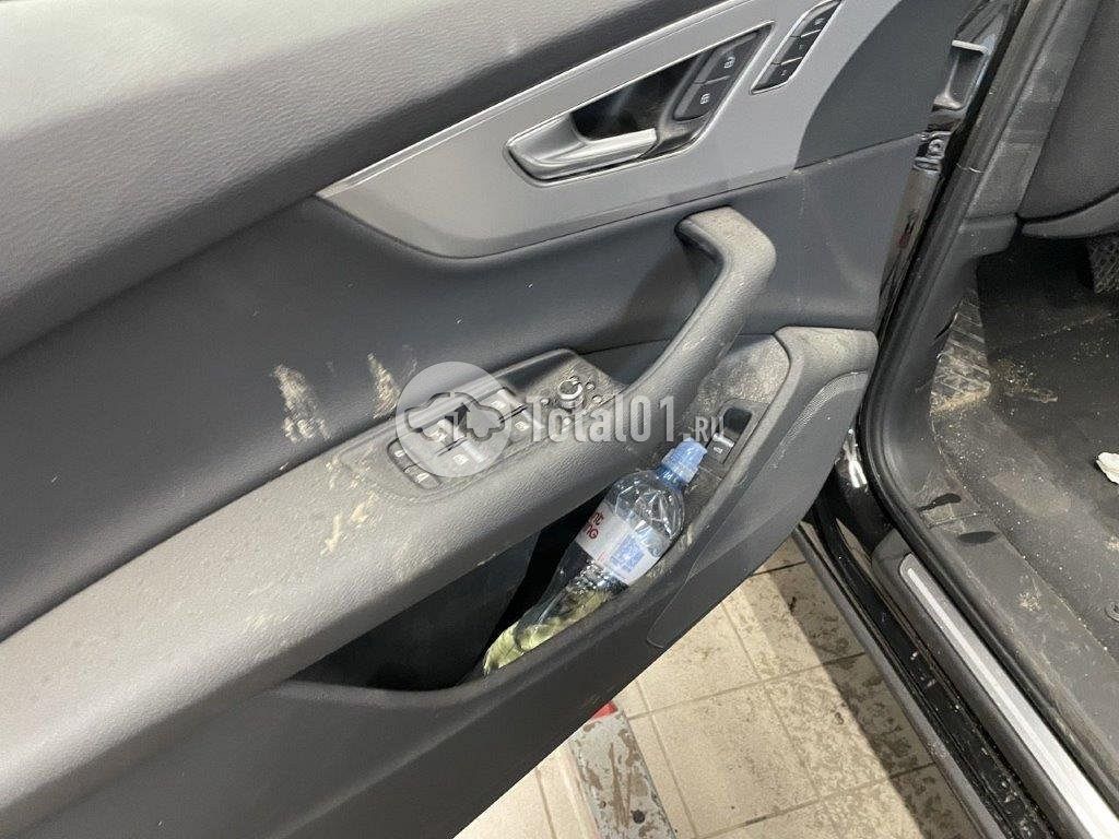 Фото Audi Q7 158