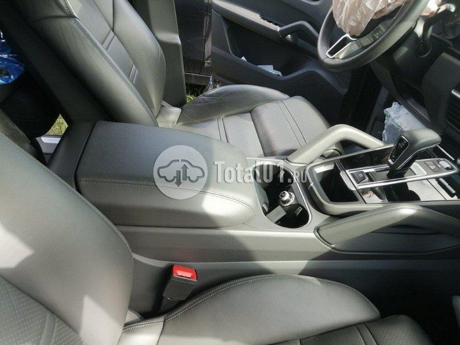 Фото Porsche Cayenne 38